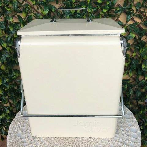 retro bridal party cooler box | Food & Drink Serving