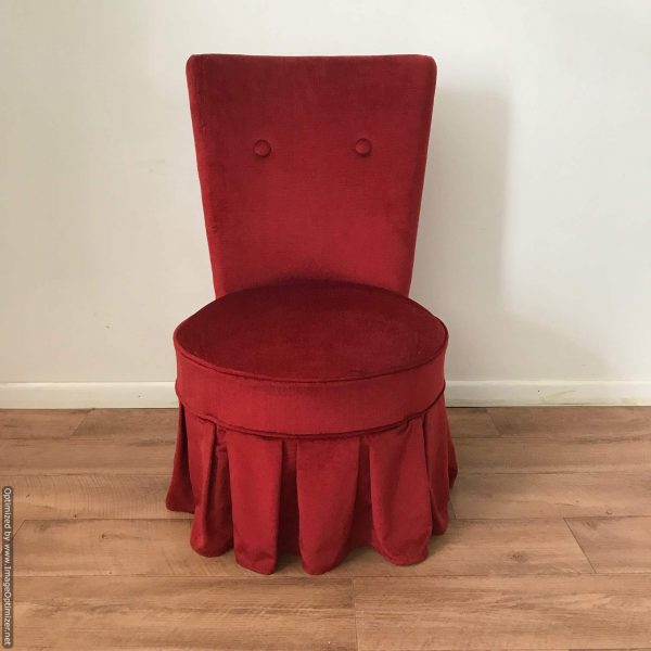 vintage bedroom chair | Guest Seating